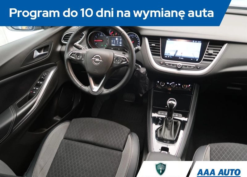 Opel Grandland X cena 76000 przebieg: 72028, rok produkcji 2019 z Karlino małe 137